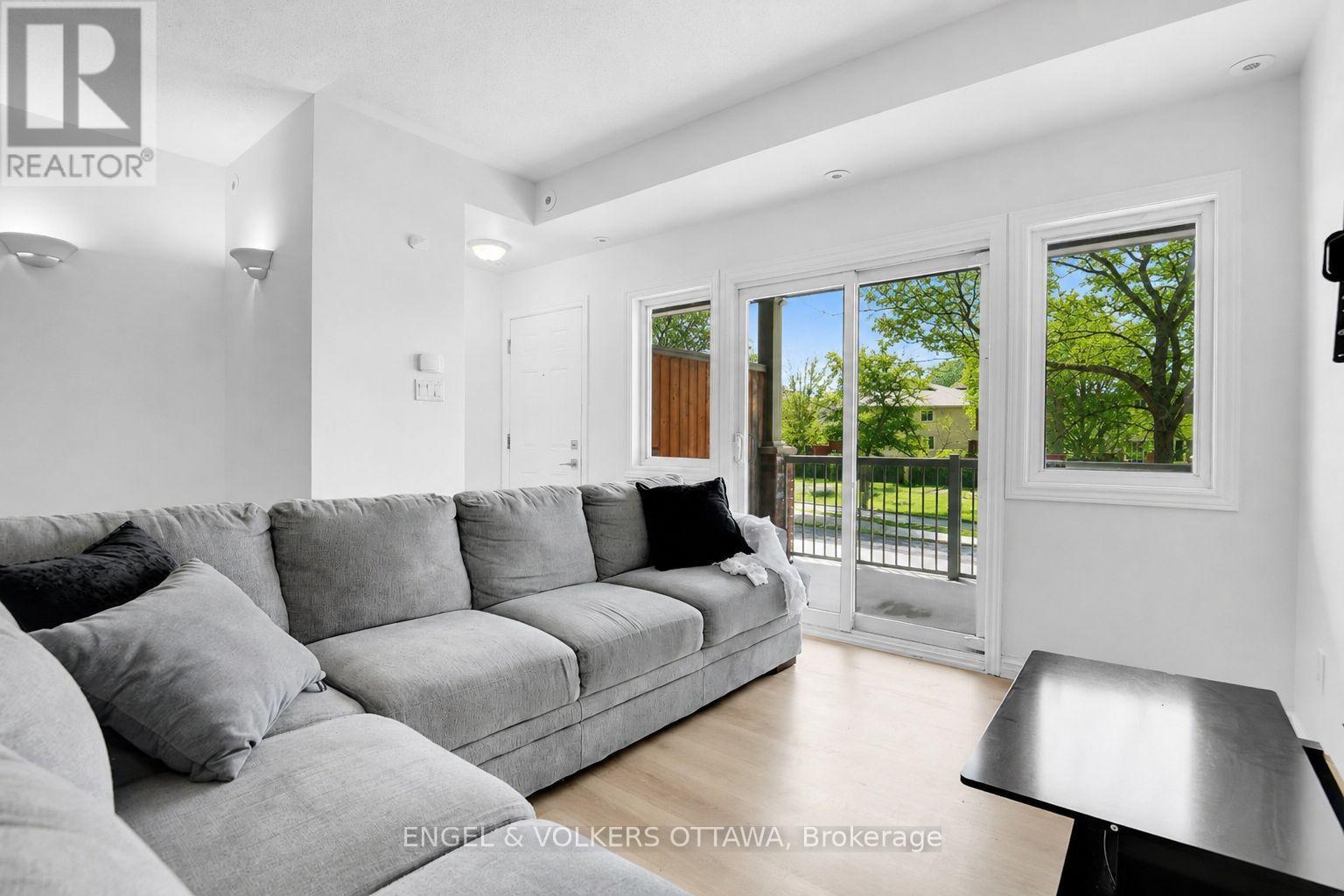 #5 165 WATERBRIDGE DRIVE - Image 6