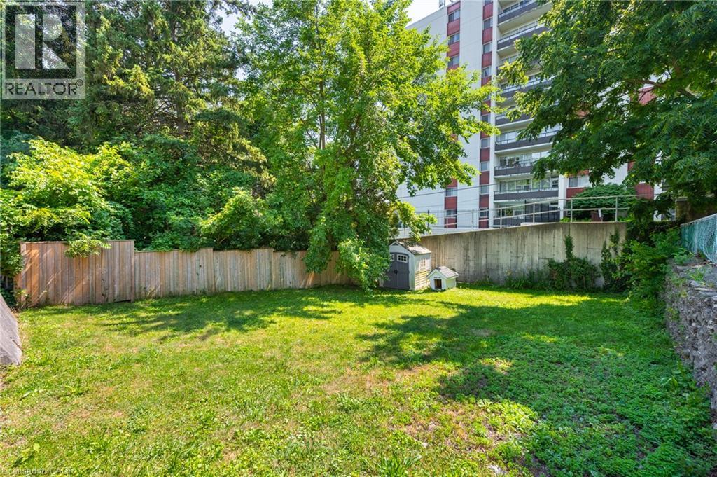 33 BELMONT Avenue E - 28