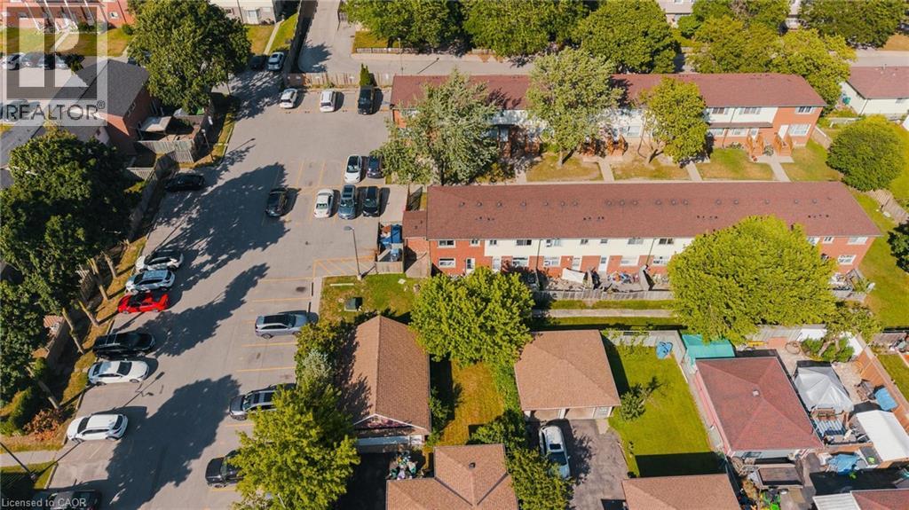 #11 164 JANSEN Avenue - 23
