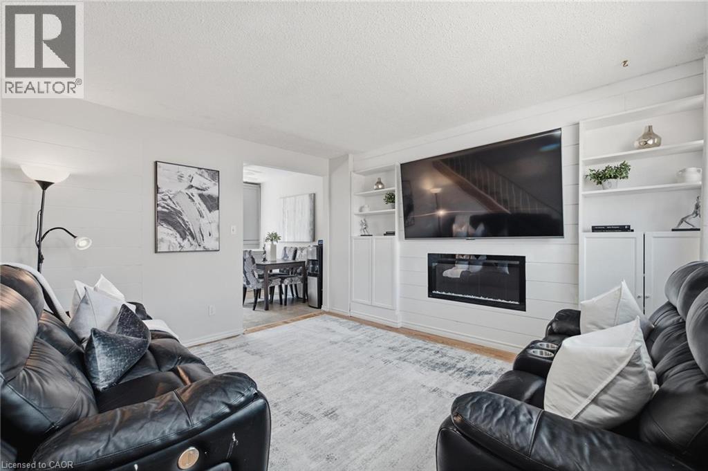 #11 164 JANSEN Avenue - 1