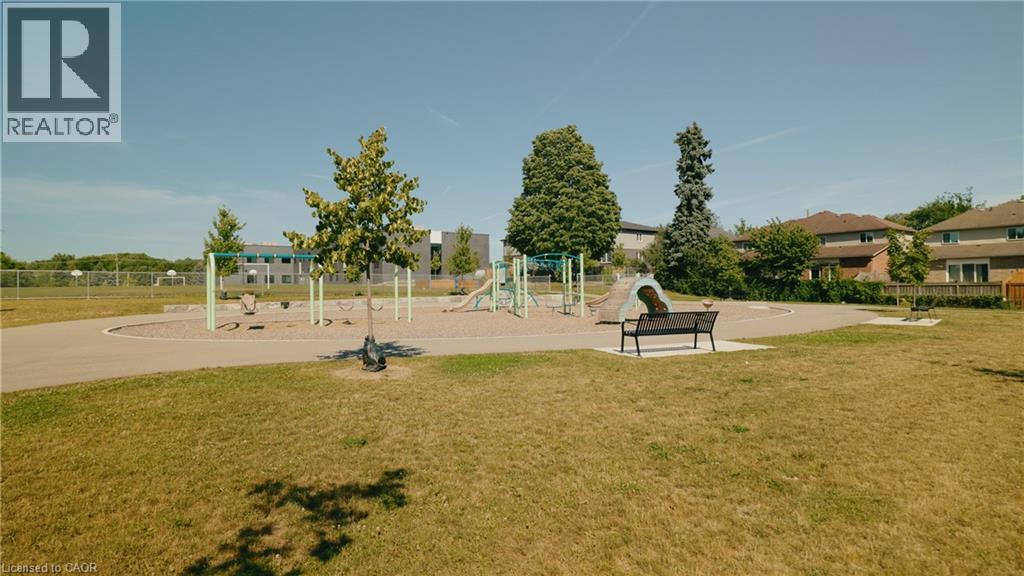 #11 164 JANSEN Avenue - 35