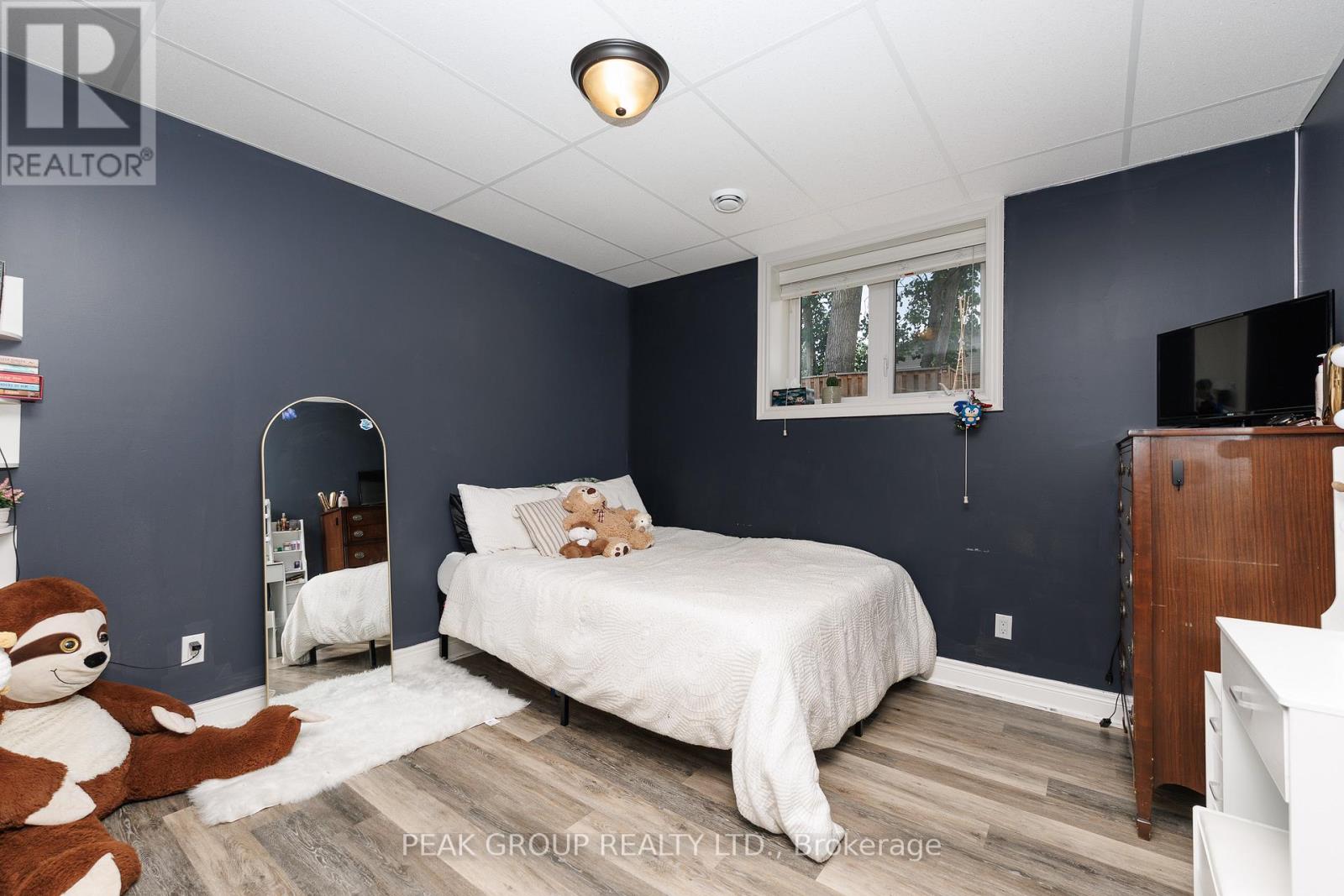 2974 BETHUNE AVENUE - 32