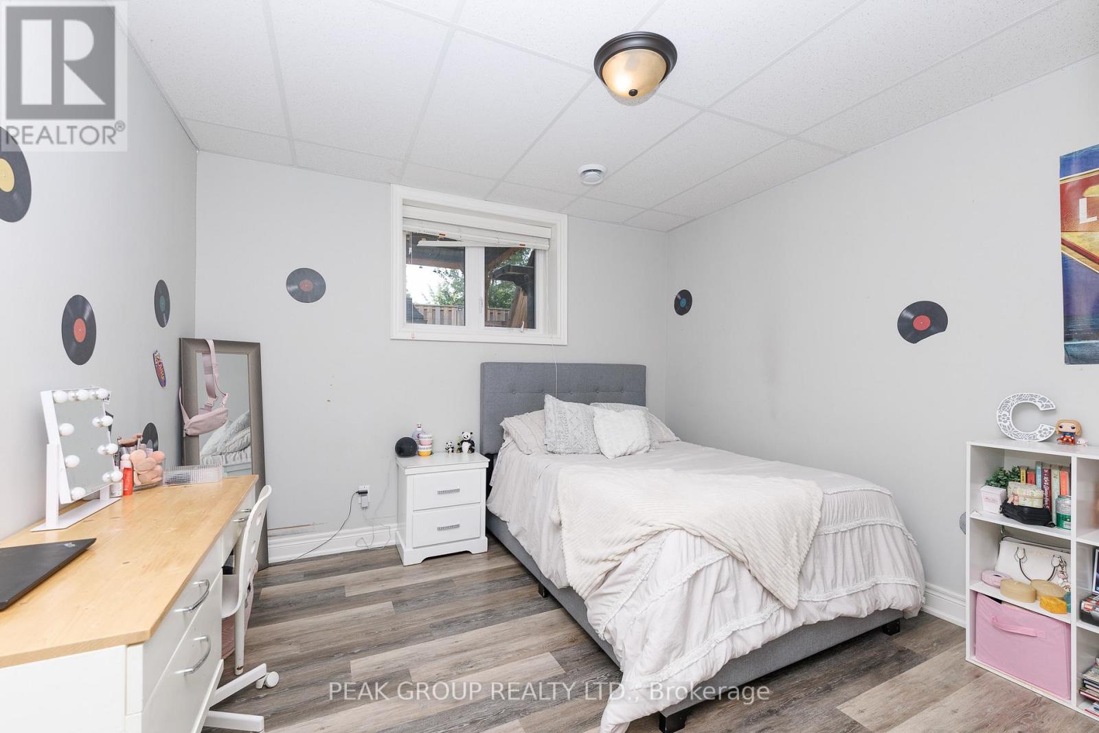 2974 BETHUNE AVENUE - 34