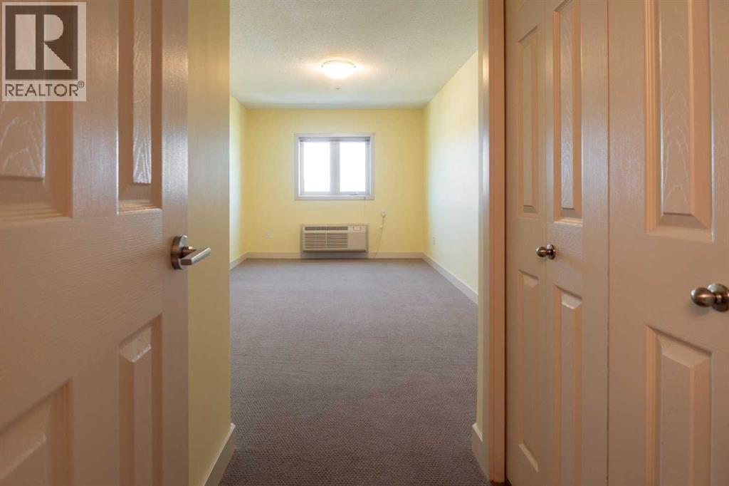 #701 8528 Manning Avenue - Image 11