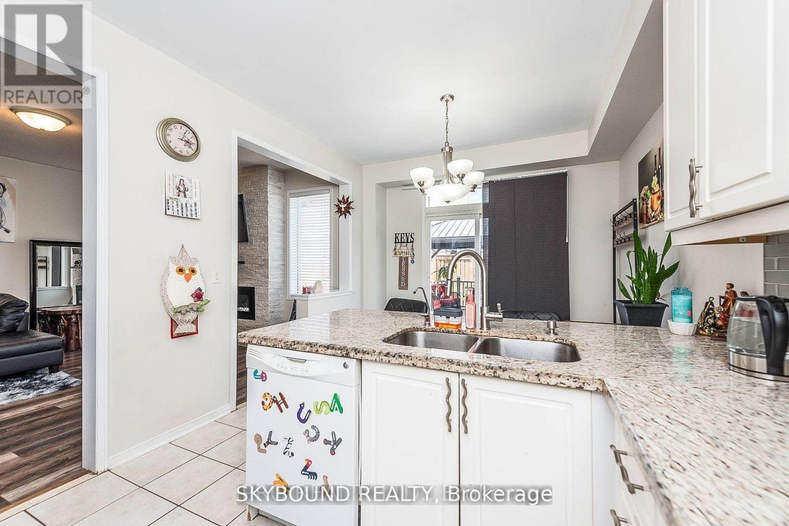 66 SKYLARK DRIVE - 10