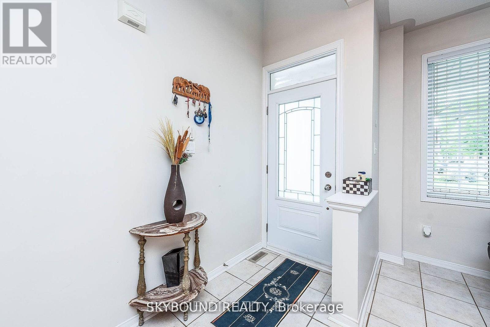 66 SKYLARK DRIVE - 11