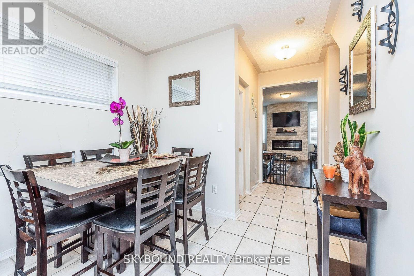 66 SKYLARK DRIVE - 14