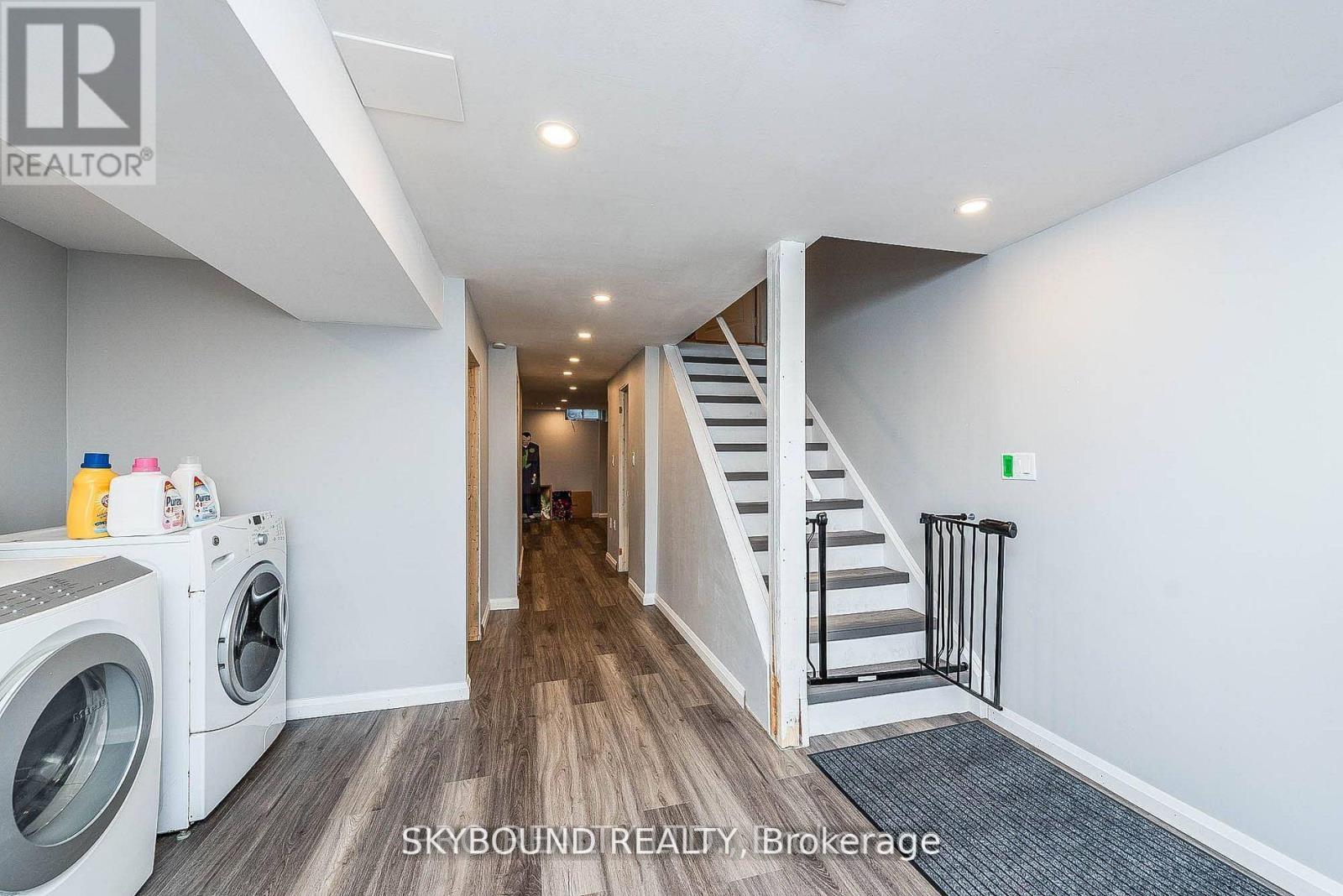 66 SKYLARK DRIVE - 26