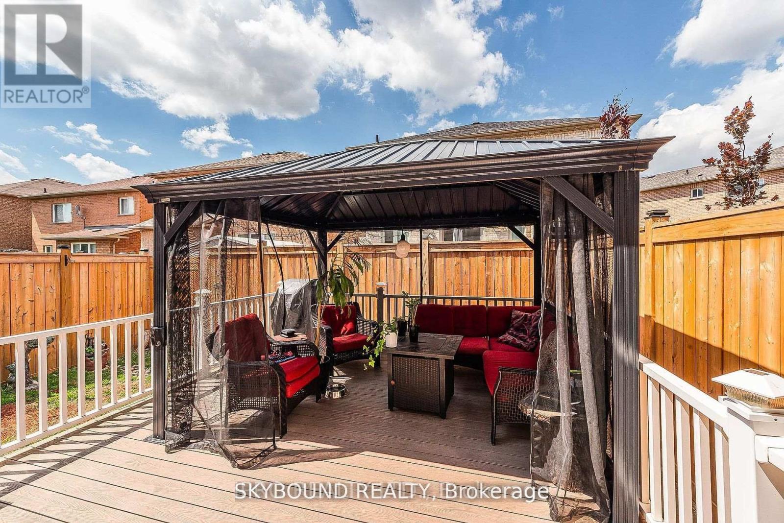 66 SKYLARK DRIVE - 34