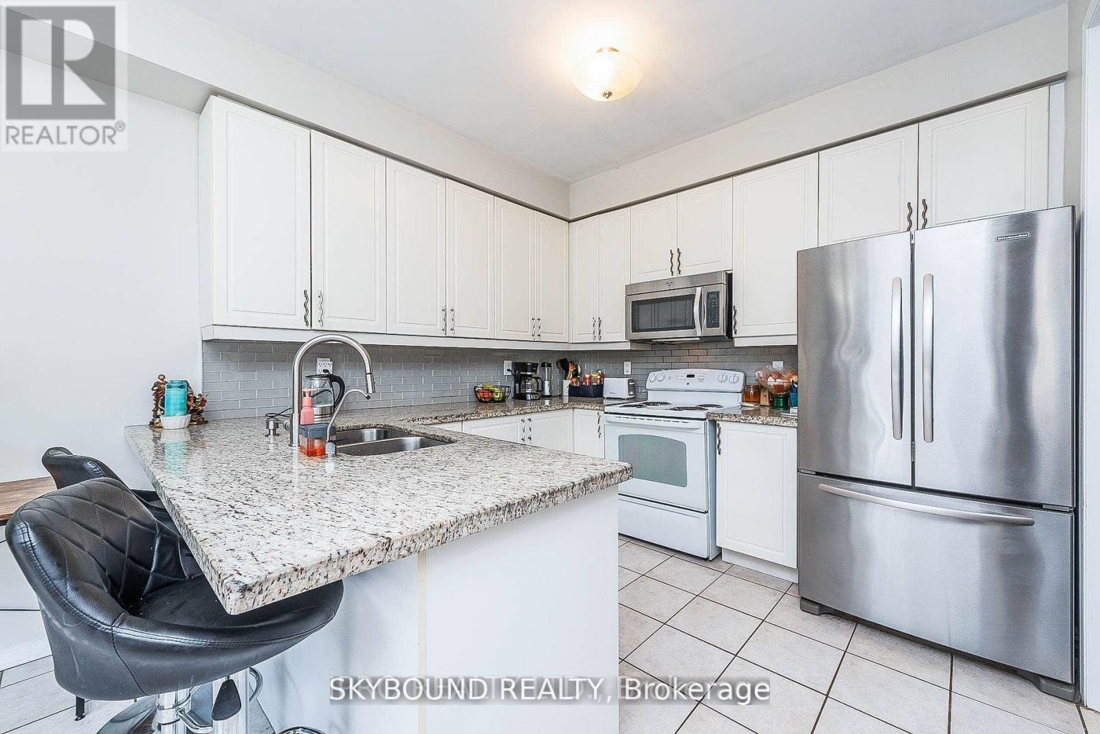 66 SKYLARK DRIVE - 7