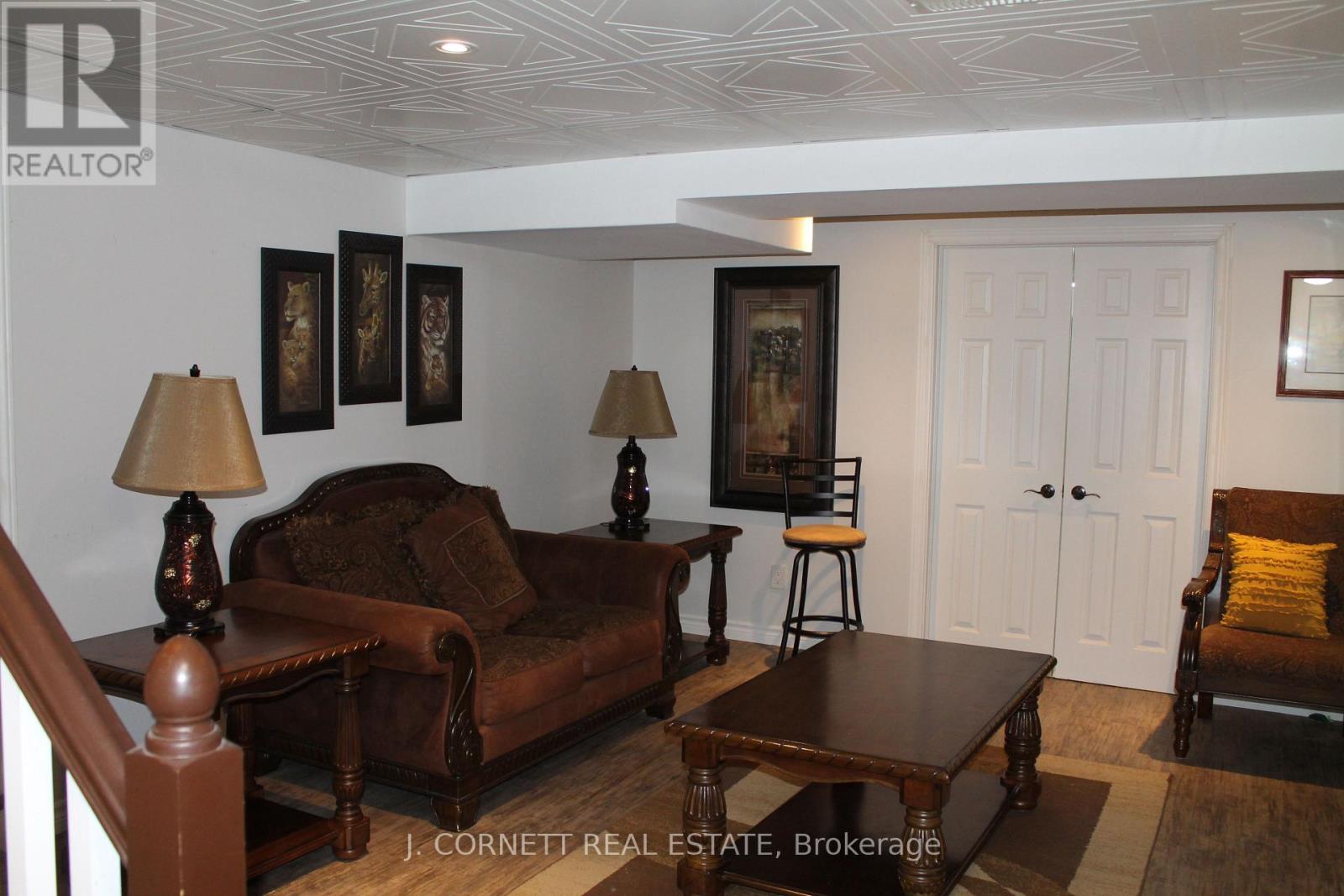 3270 SUNNYVIEW AVENUE N - 30