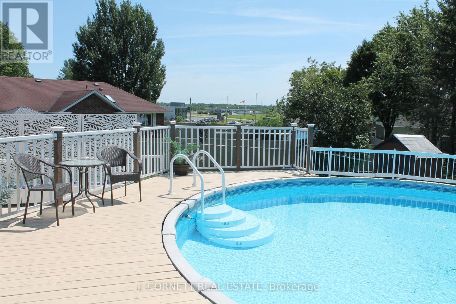 3270 SUNNYVIEW AVENUE N - 35