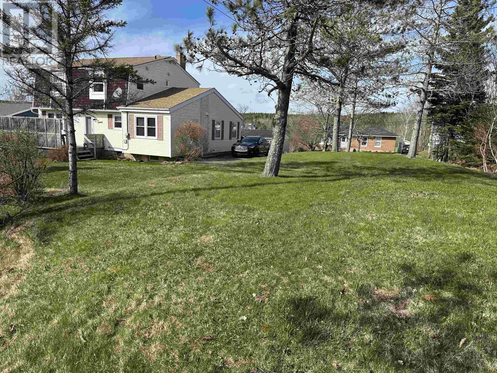 11 MacQuarrie Drive - 42