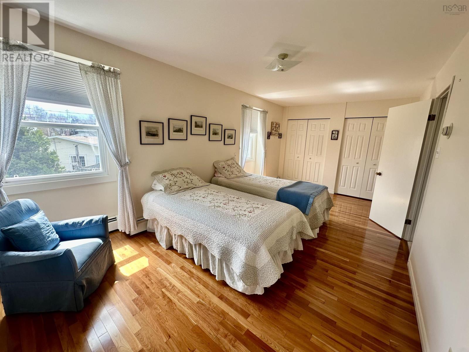 11 MacQuarrie Drive - 25