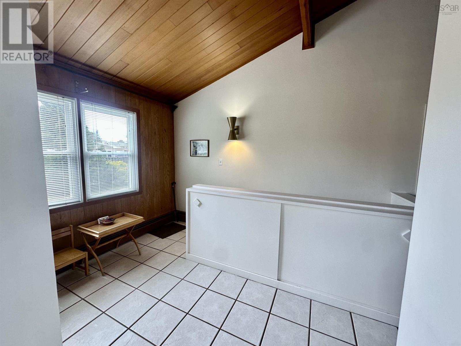 11 MacQuarrie Drive - 6