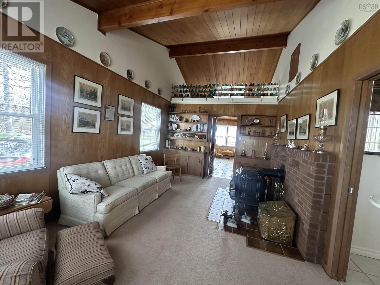 11 MacQuarrie Drive - 9