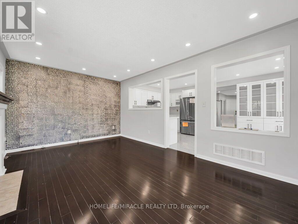 55 SECORD CRESCENT - 22