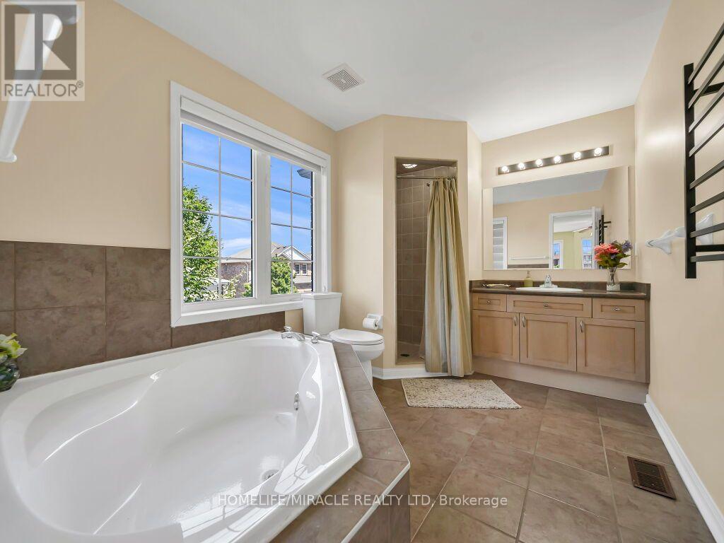 55 SECORD CRESCENT - 28