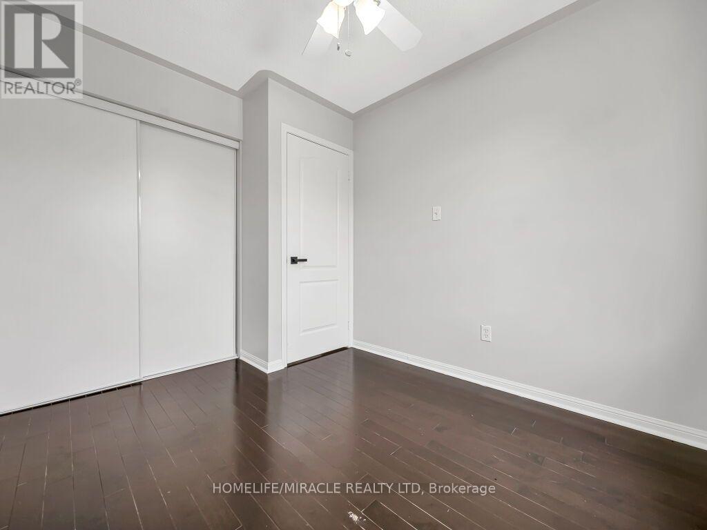 55 SECORD CRESCENT - 36
