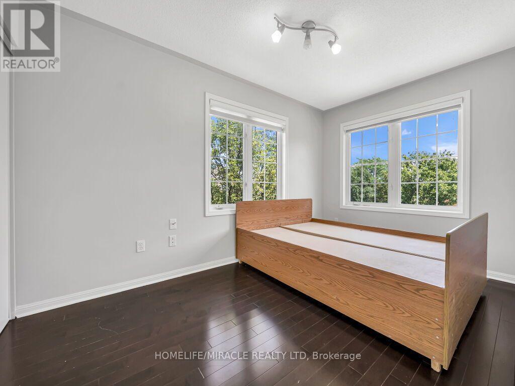 55 SECORD CRESCENT - 33