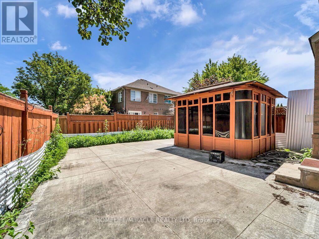 55 SECORD CRESCENT - 45