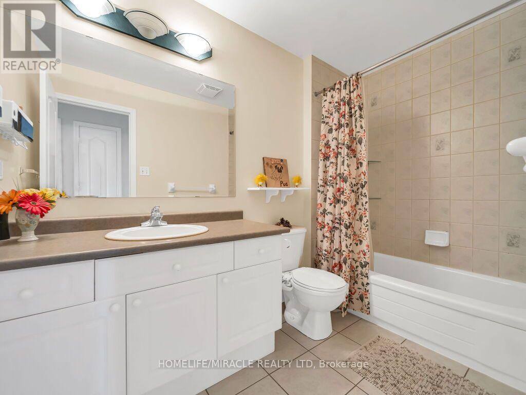 55 SECORD CRESCENT - 37