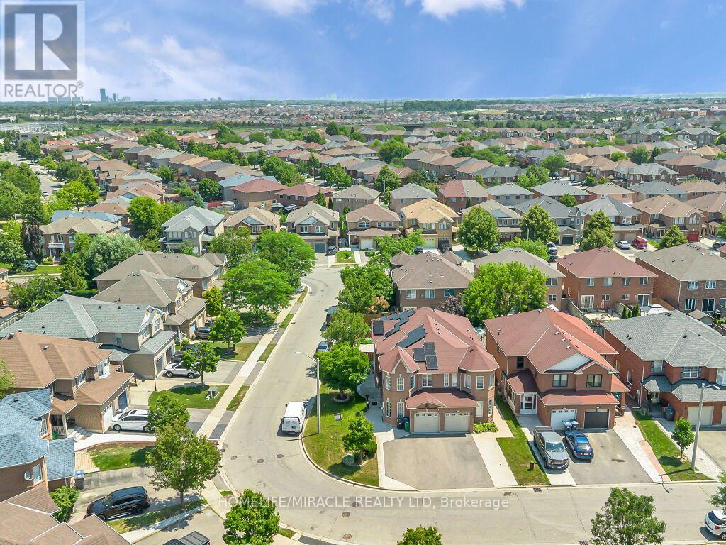 55 SECORD CRESCENT - 50