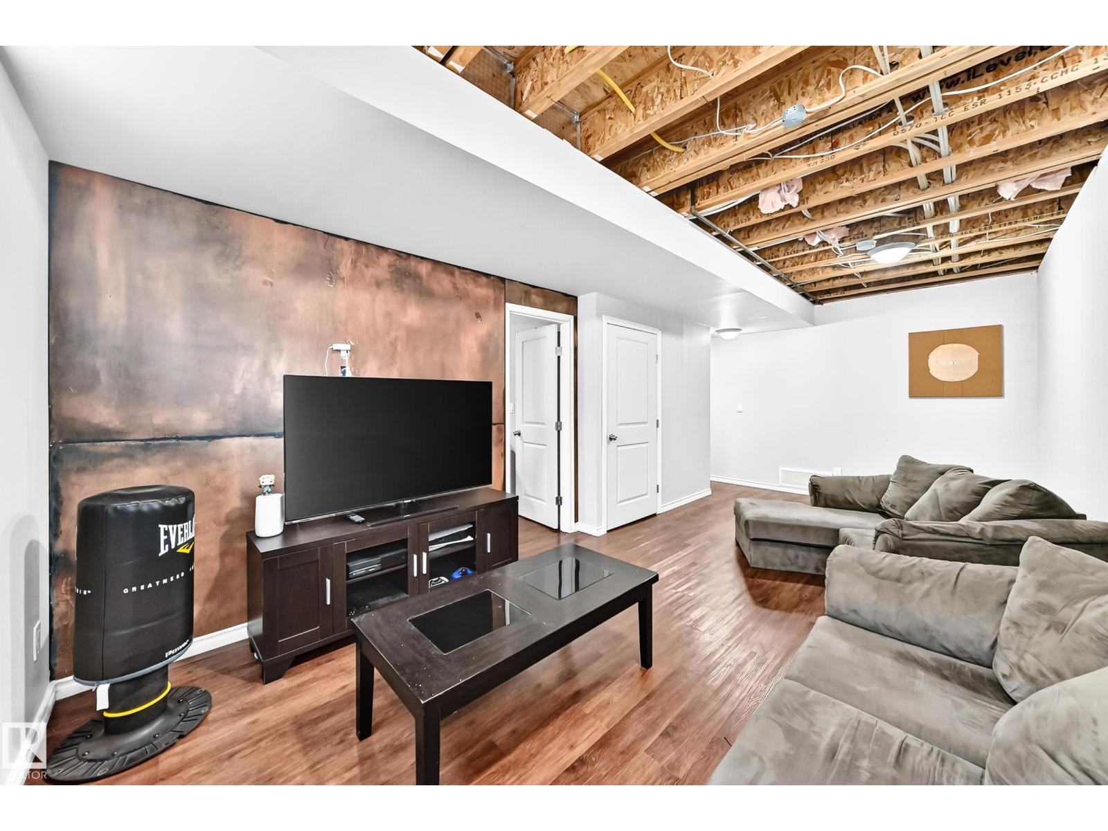 108 HOULE DR - 21