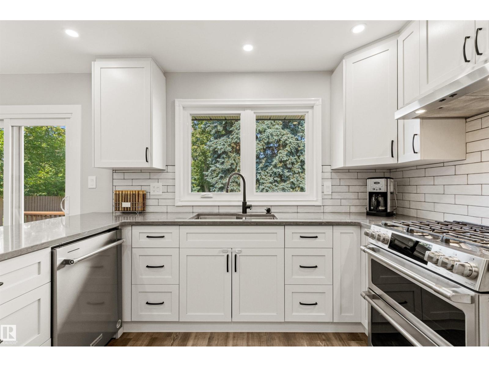 17532 55 AV NW - Image 13