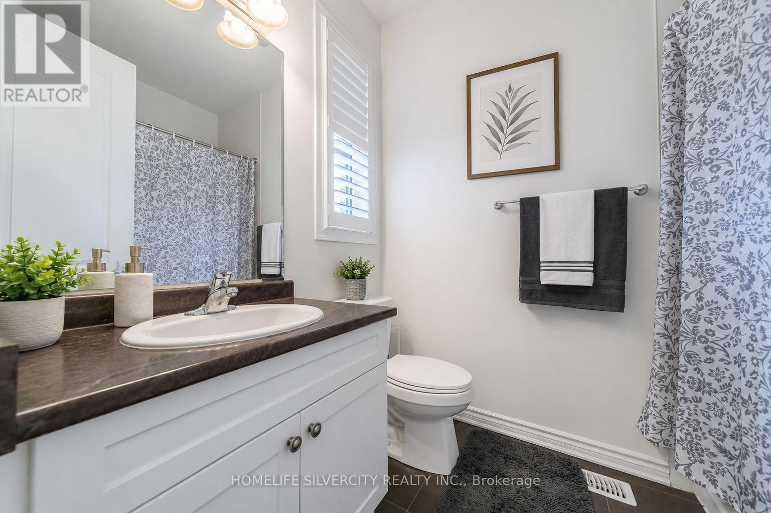 124 BENHURST CRESCENT - 22