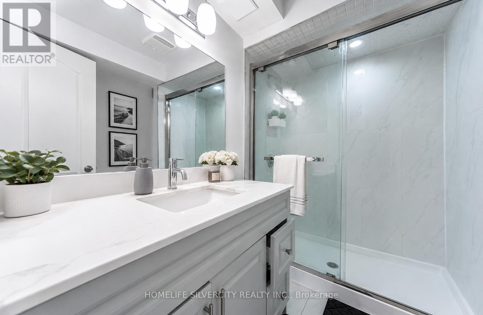 124 BENHURST CRESCENT - 34