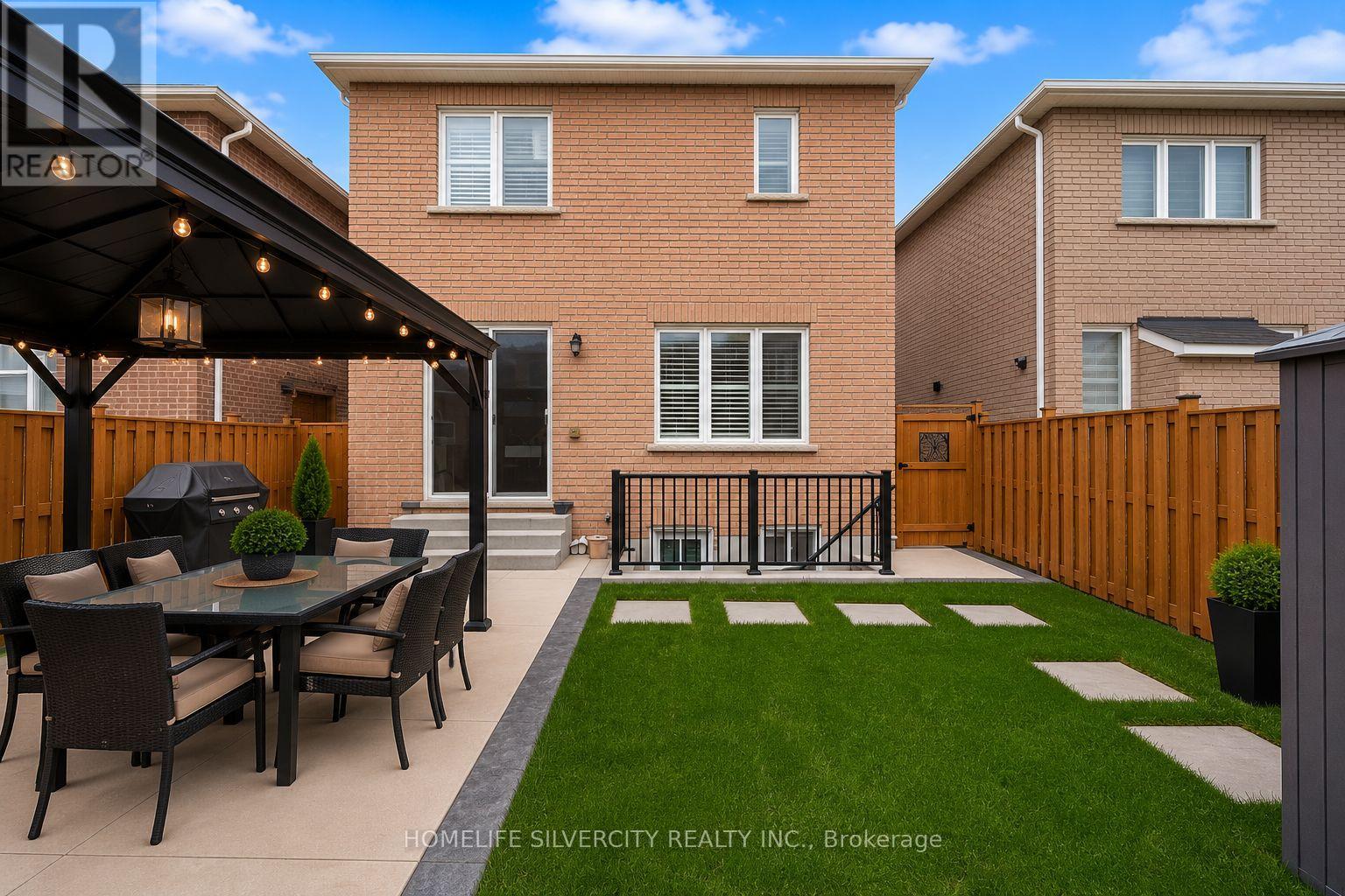 124 BENHURST CRESCENT - 38