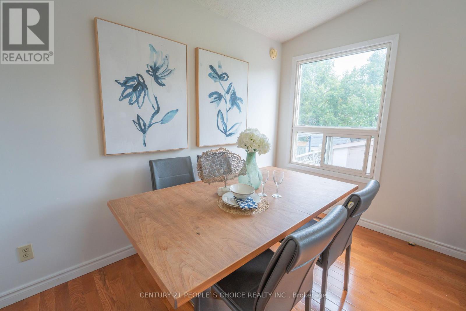 2247 SILVERBIRCH COURT - 22