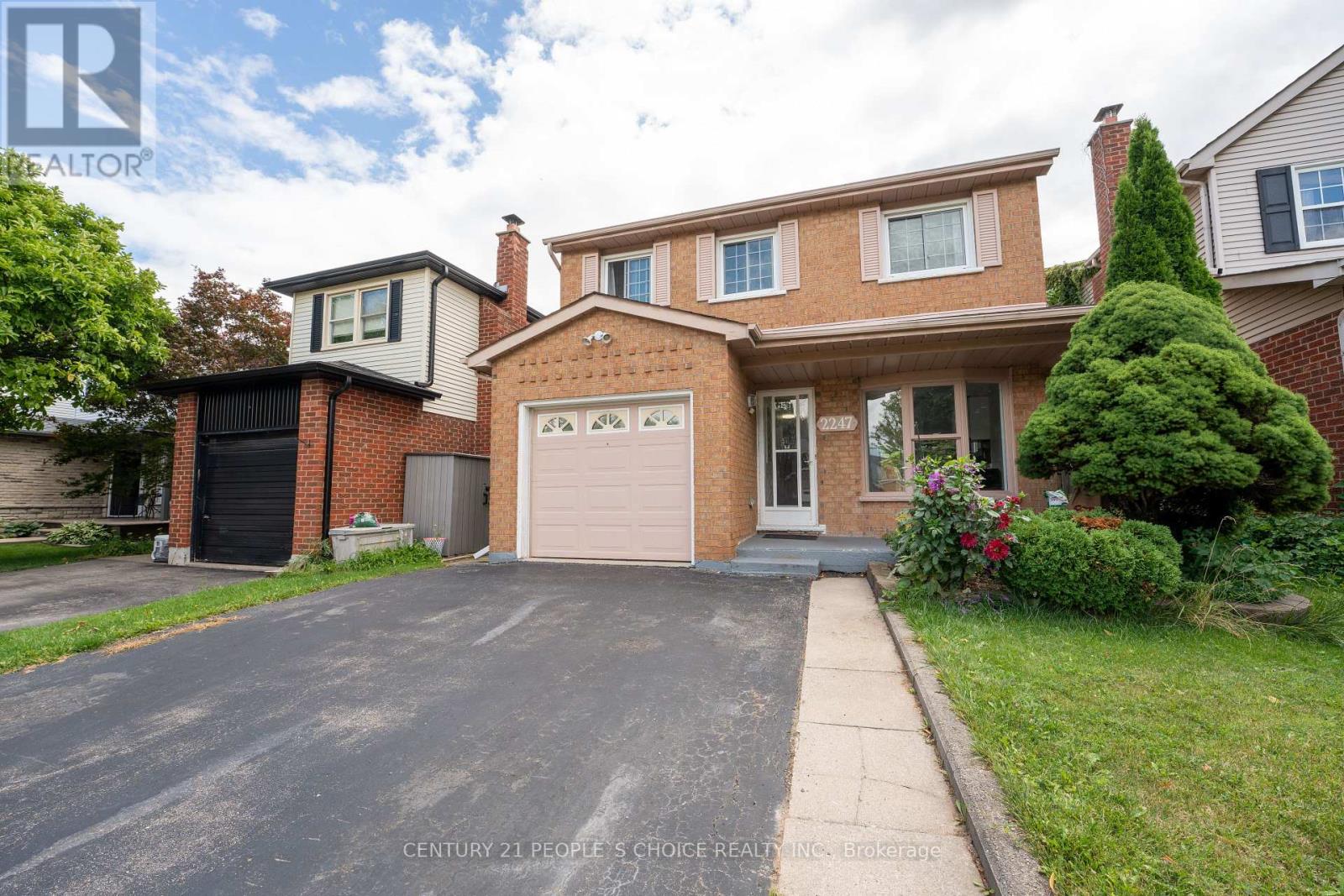 2247 SILVERBIRCH COURT - 3
