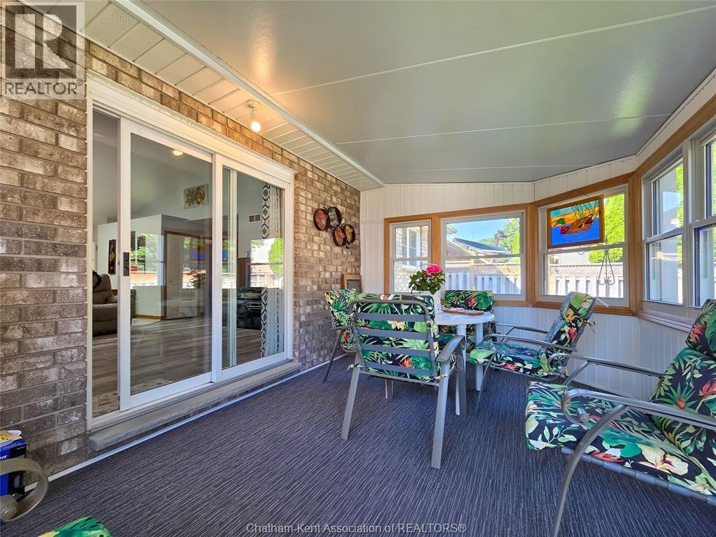 93 GREGORY DRIVE - 18