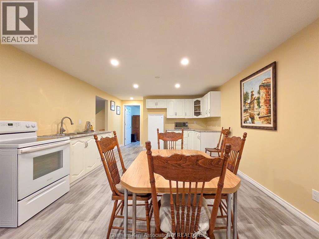93 GREGORY DRIVE - 28