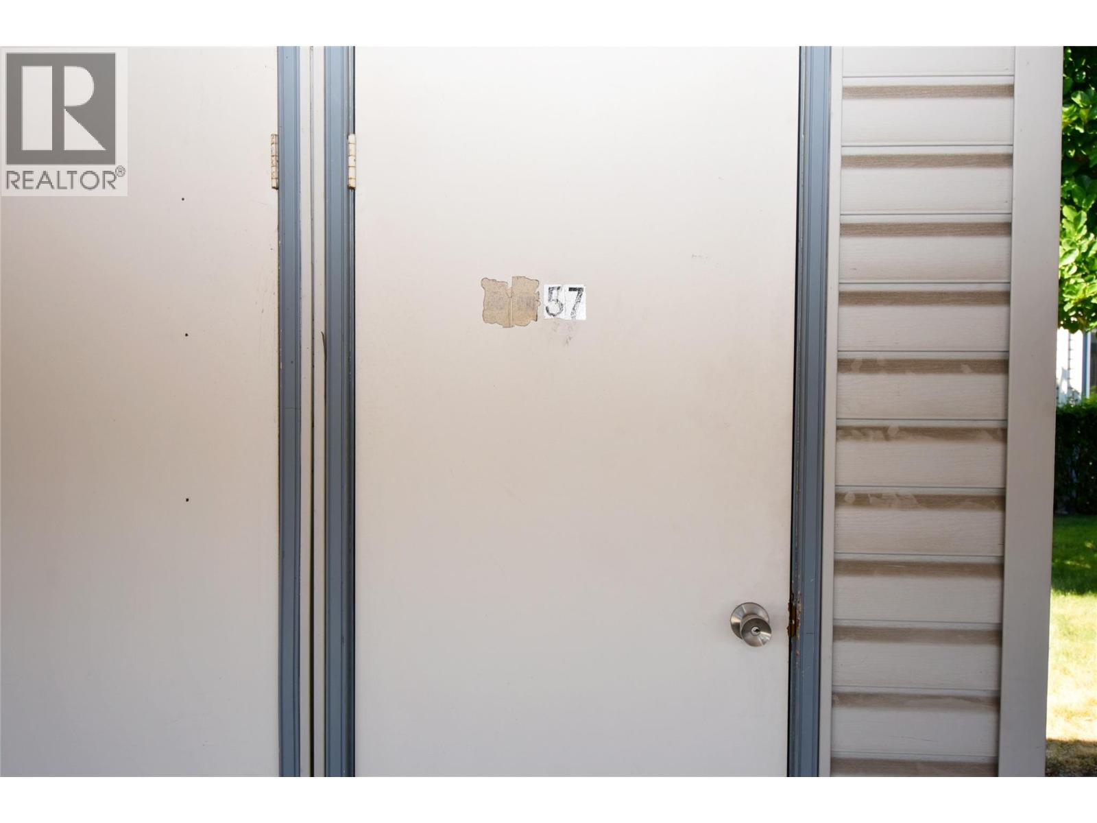 #57 4740 20 Street - 54