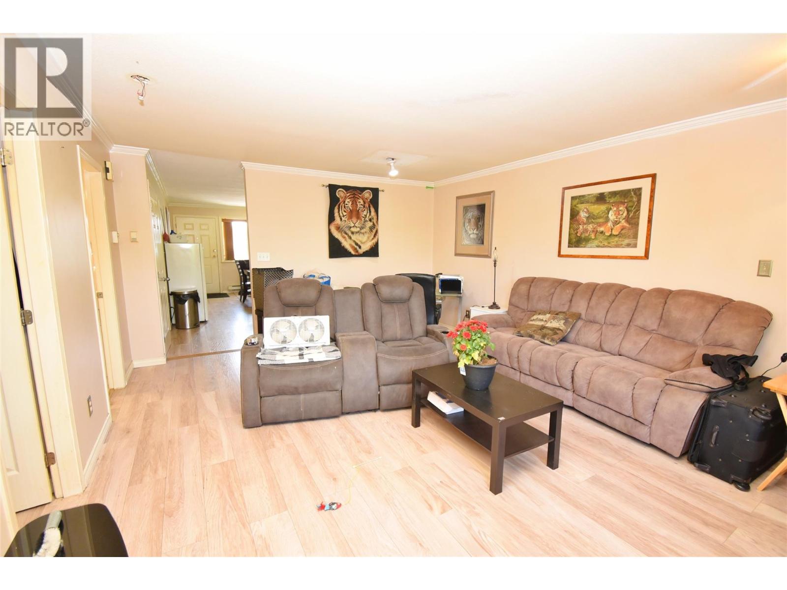 #57 4740 20 Street - 37