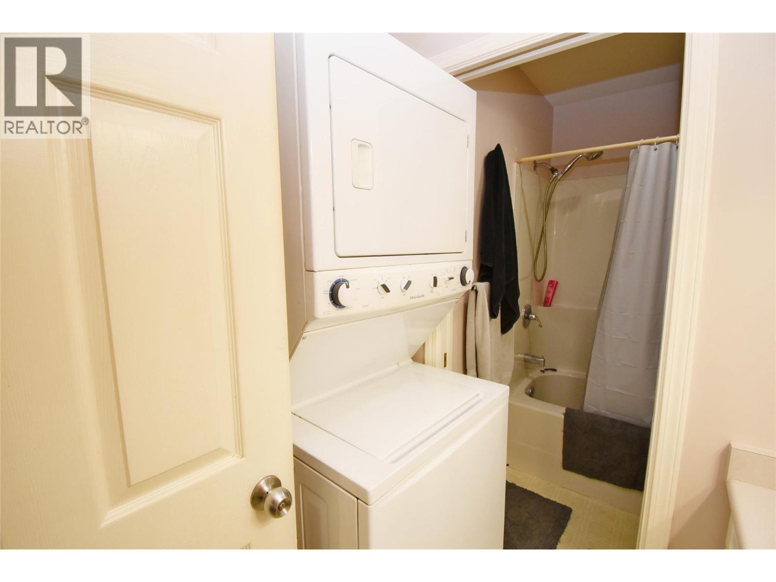 #57 4740 20 Street - 40