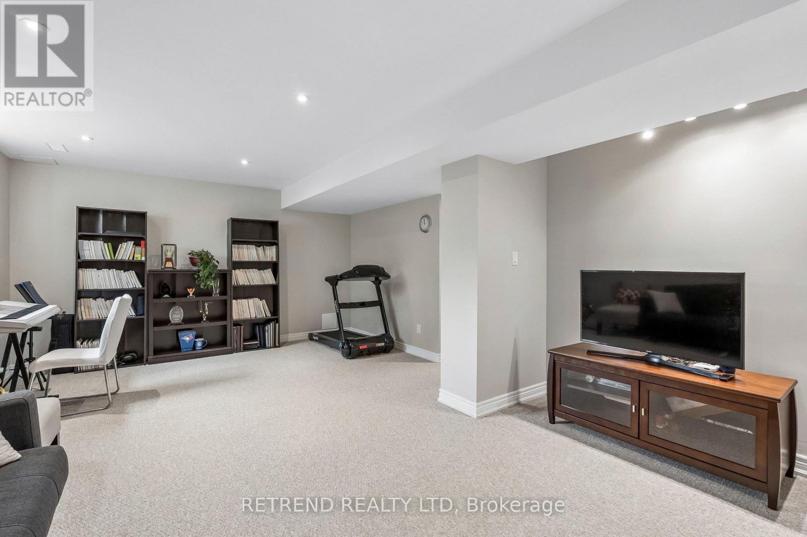 73 VIDEL CRESCENT N - Image 35