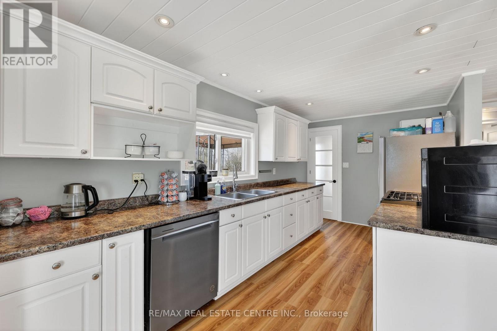 17 MCCLURE LANE - 11