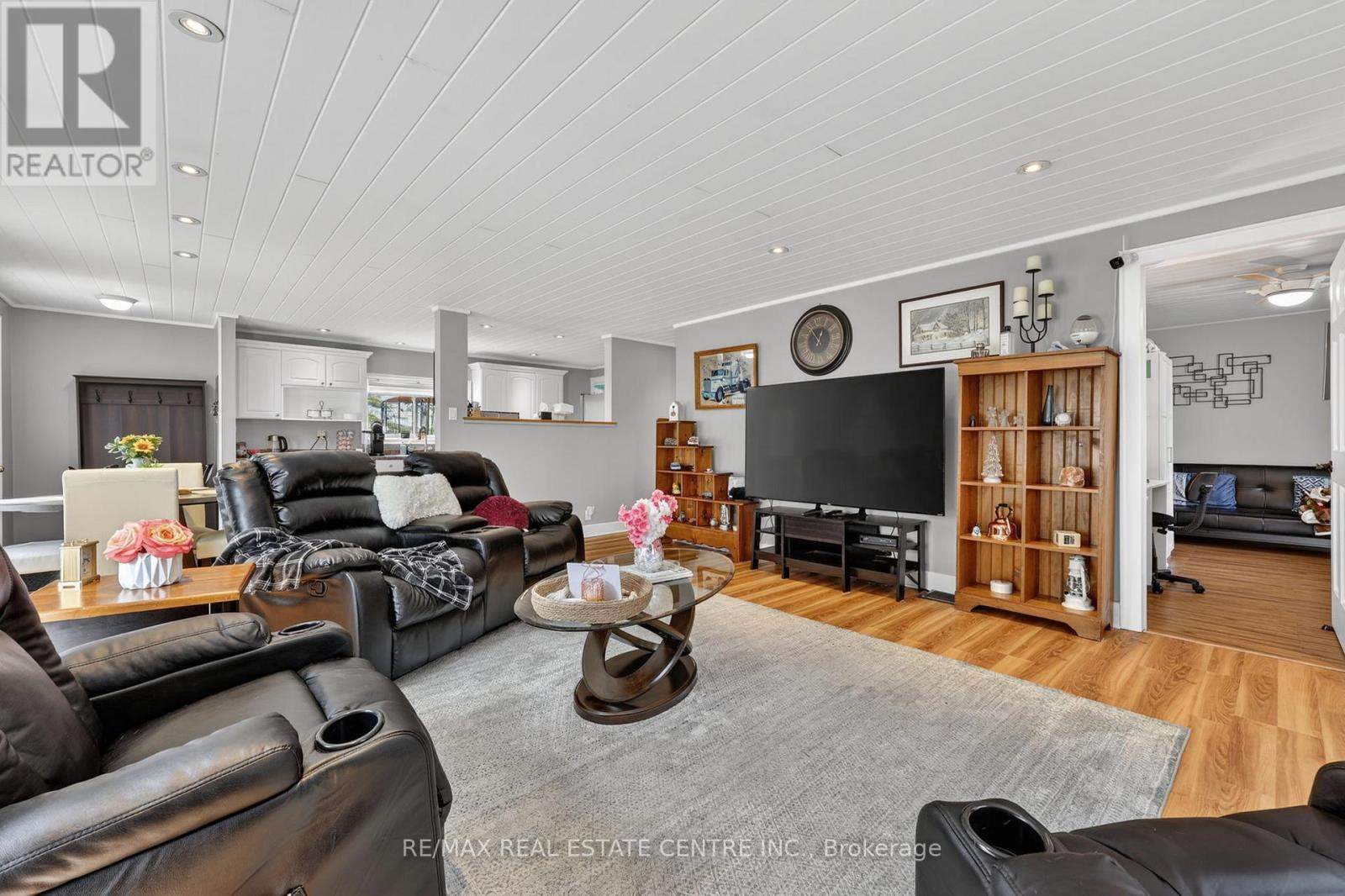 17 MCCLURE LANE - 20