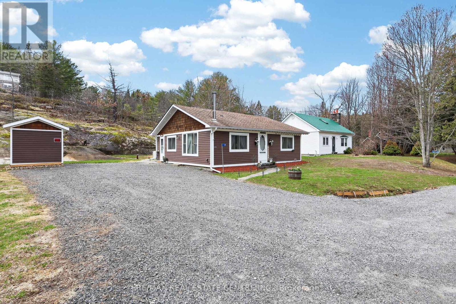 17 MCCLURE LANE - 6