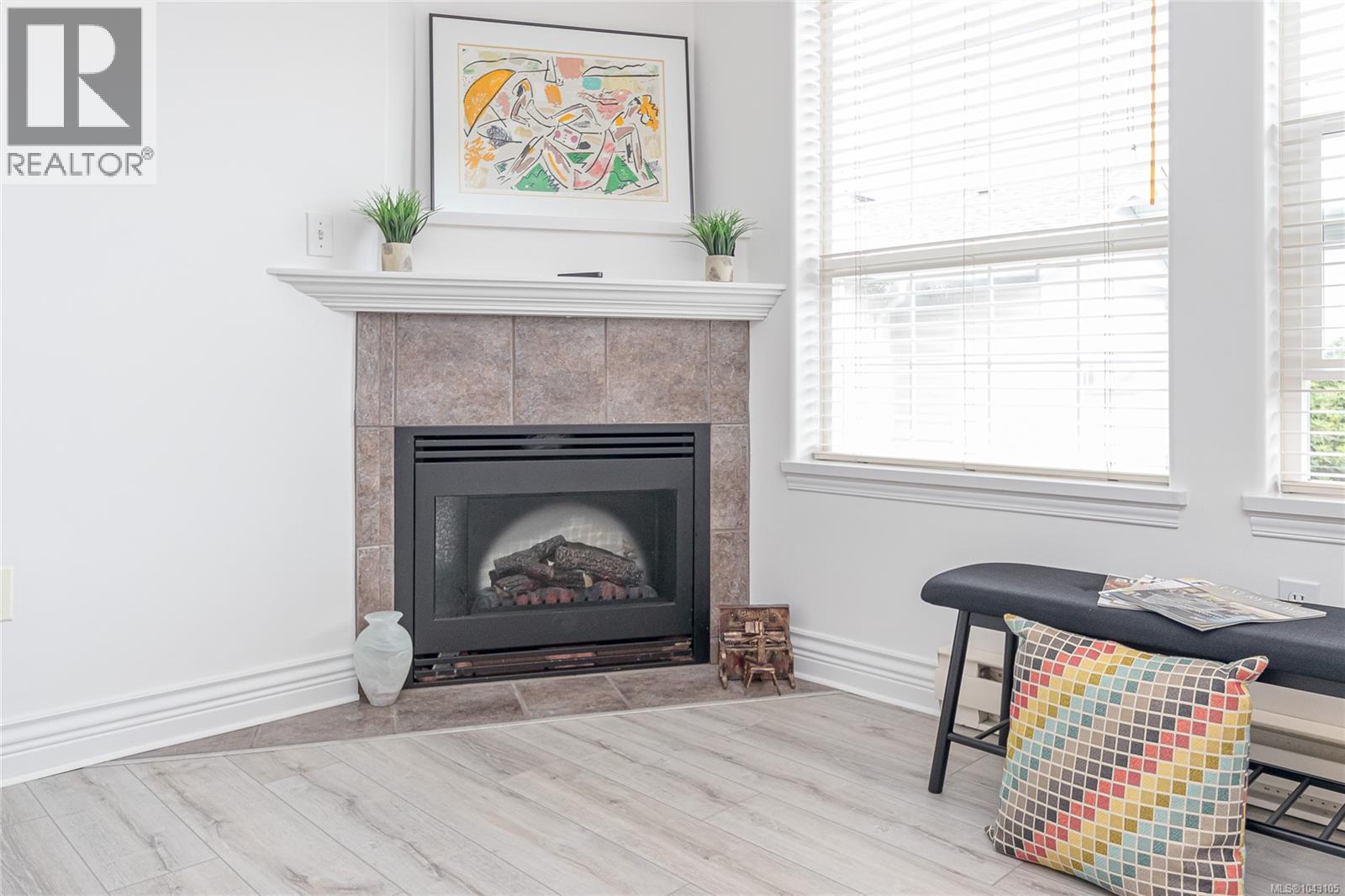 #202 9844 Croft St - Image 10