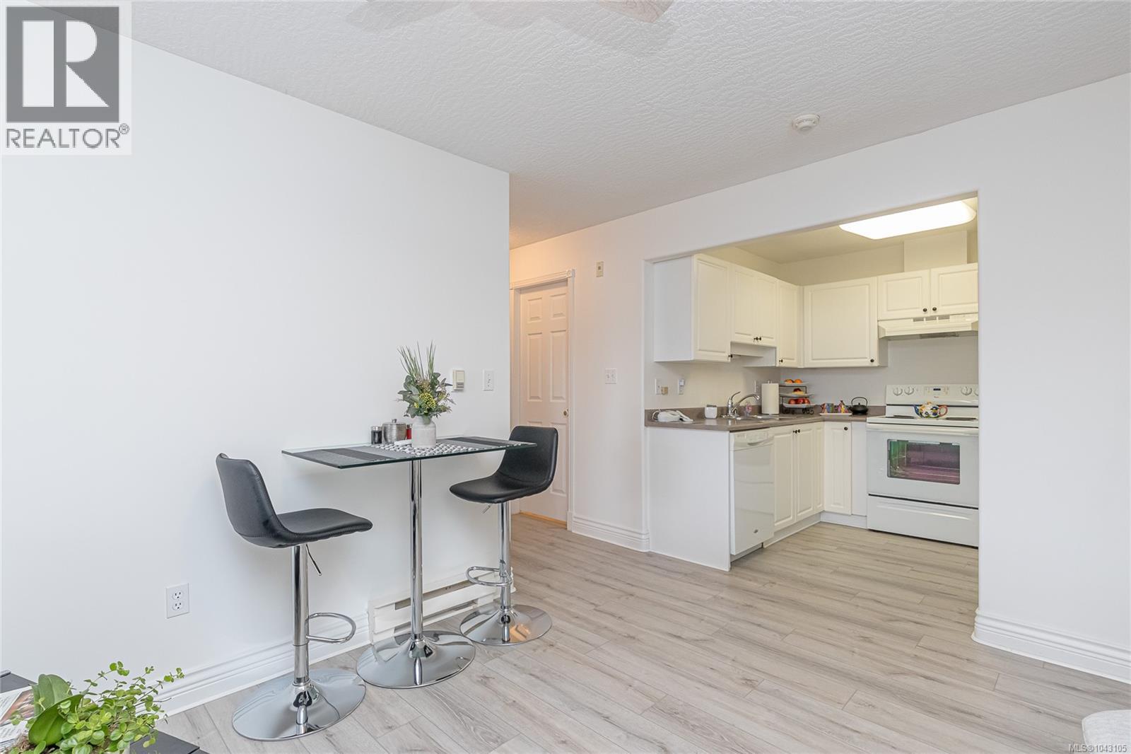 #202 9844 Croft St - Image 12