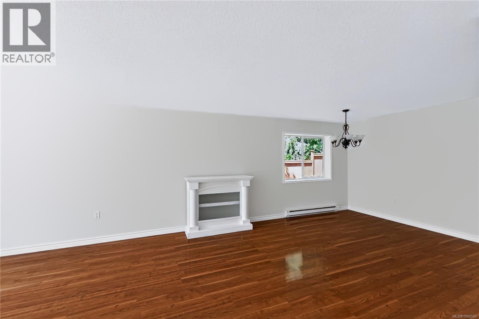  1018 Benvenuto Avenue, Central Saanich