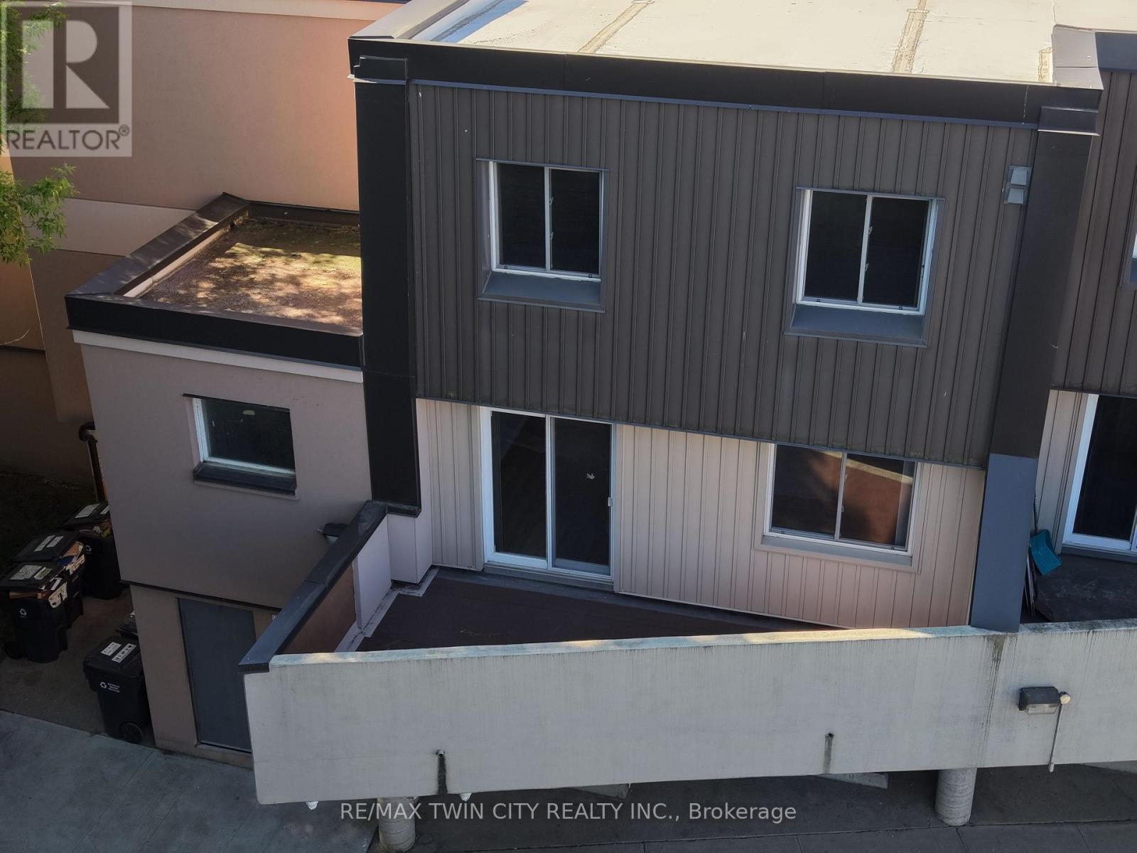 #265 40 TANNERY STREET E - 2