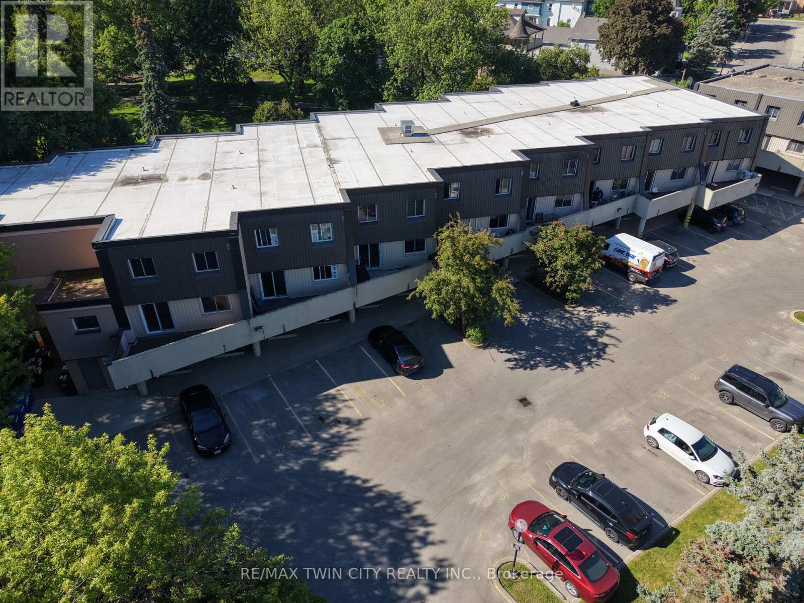 #265 40 TANNERY STREET E - 3
