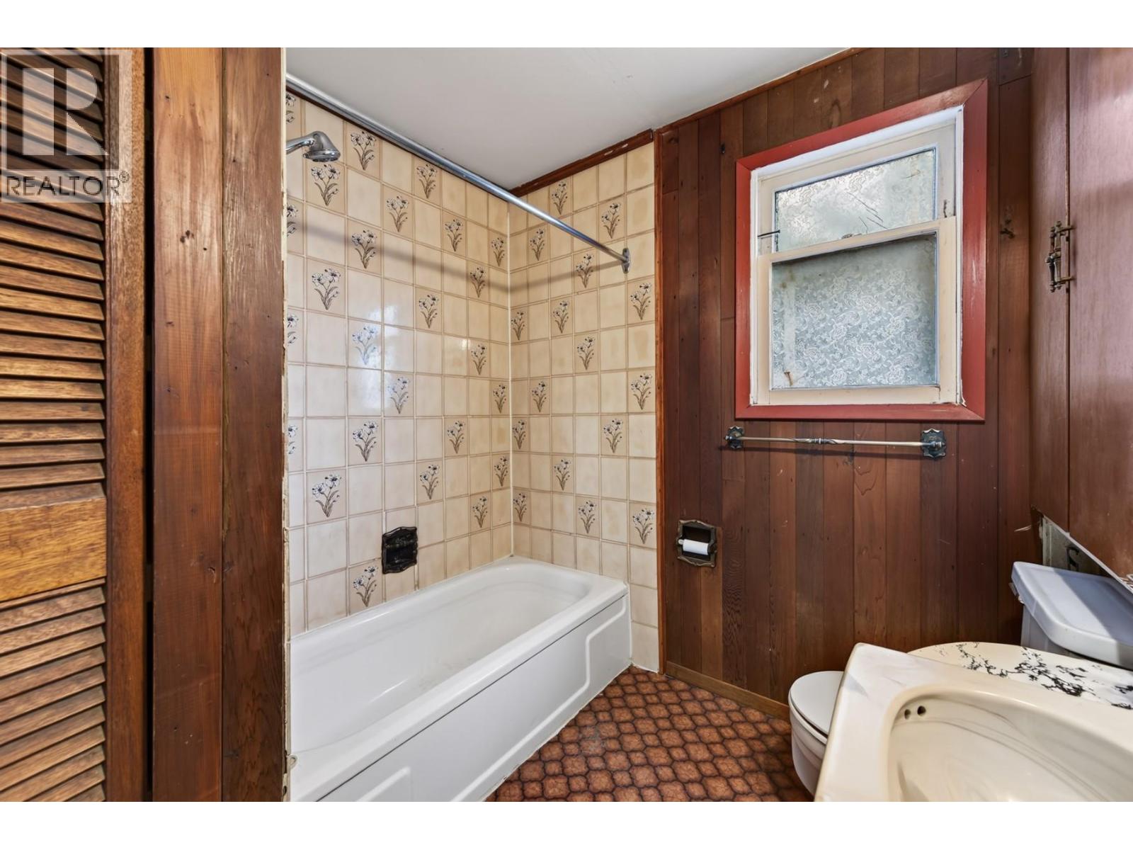 1637 Coldwater Avenue - 13