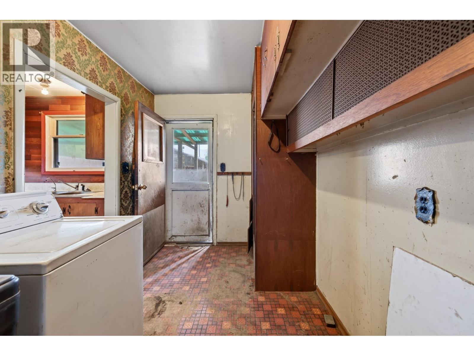 1637 Coldwater Avenue - 21
